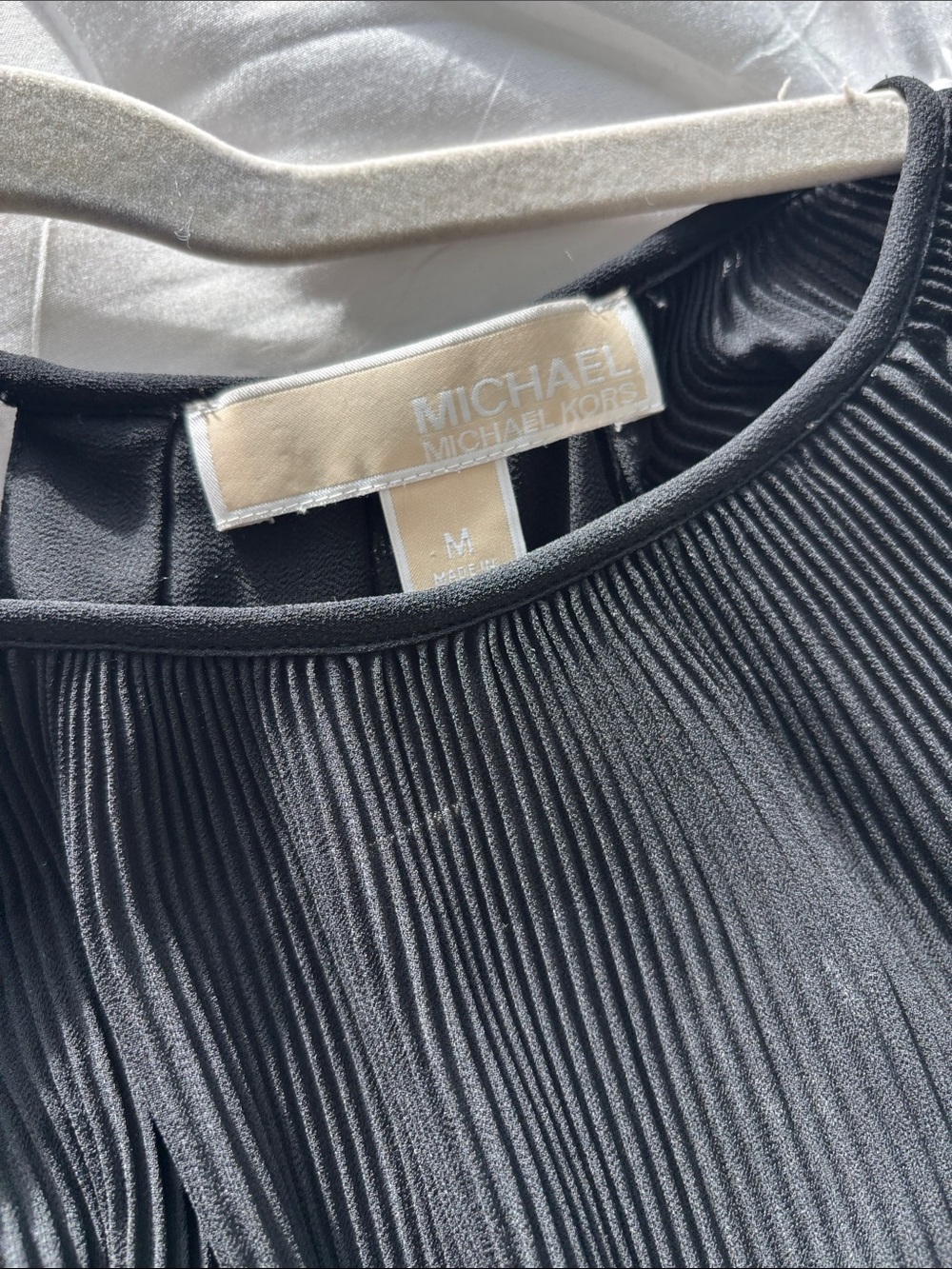 Michael Kors Black Pleated Midi Dress - Picture 4 of 4